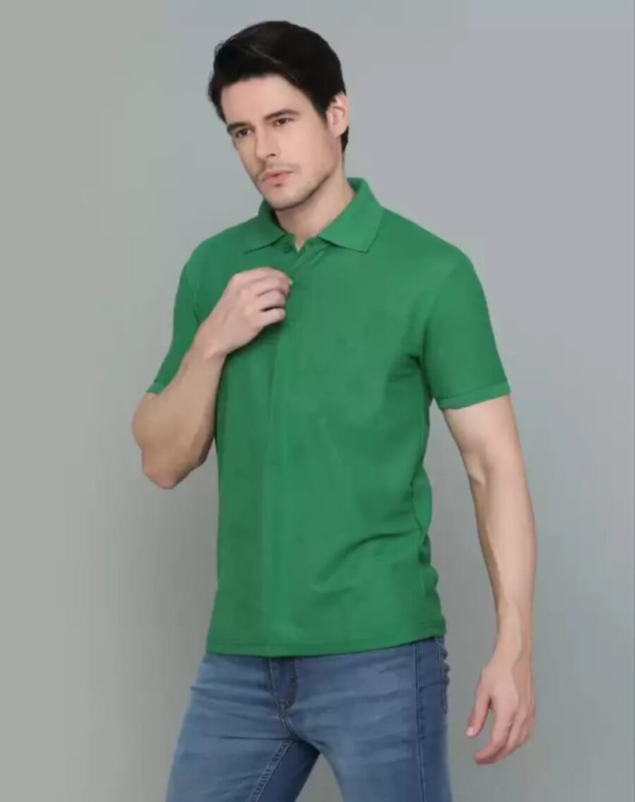 Men Solid Polo Neck Cotton Blend Green T-Shirt