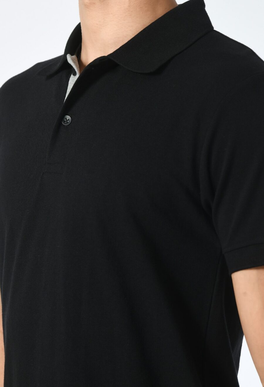 Men Solid Polo Neck Cotton Blend Black T-Shirt
